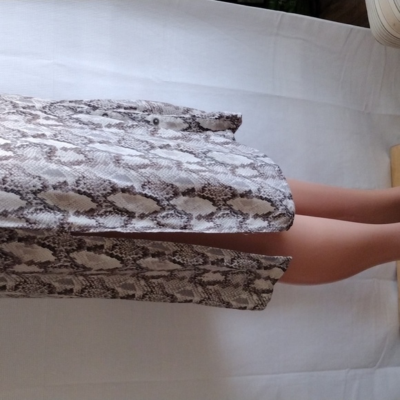 Vici python print wrap style midi dress S - Picture 3 of 12